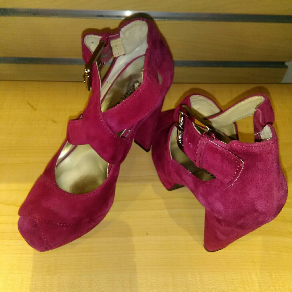 MICHAEL KORS SUEDE OPEN TOE
